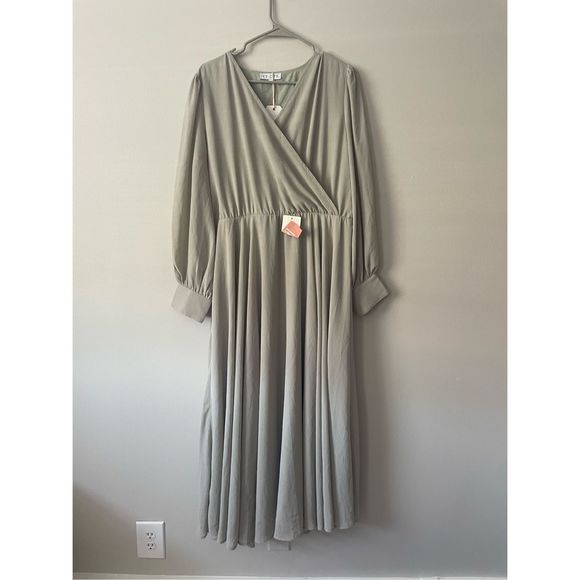 No Brand Dresses & Skirts - Ivy City XL Andie Dress in Sage NEW Sheer Long Sleeve Prom Wedding